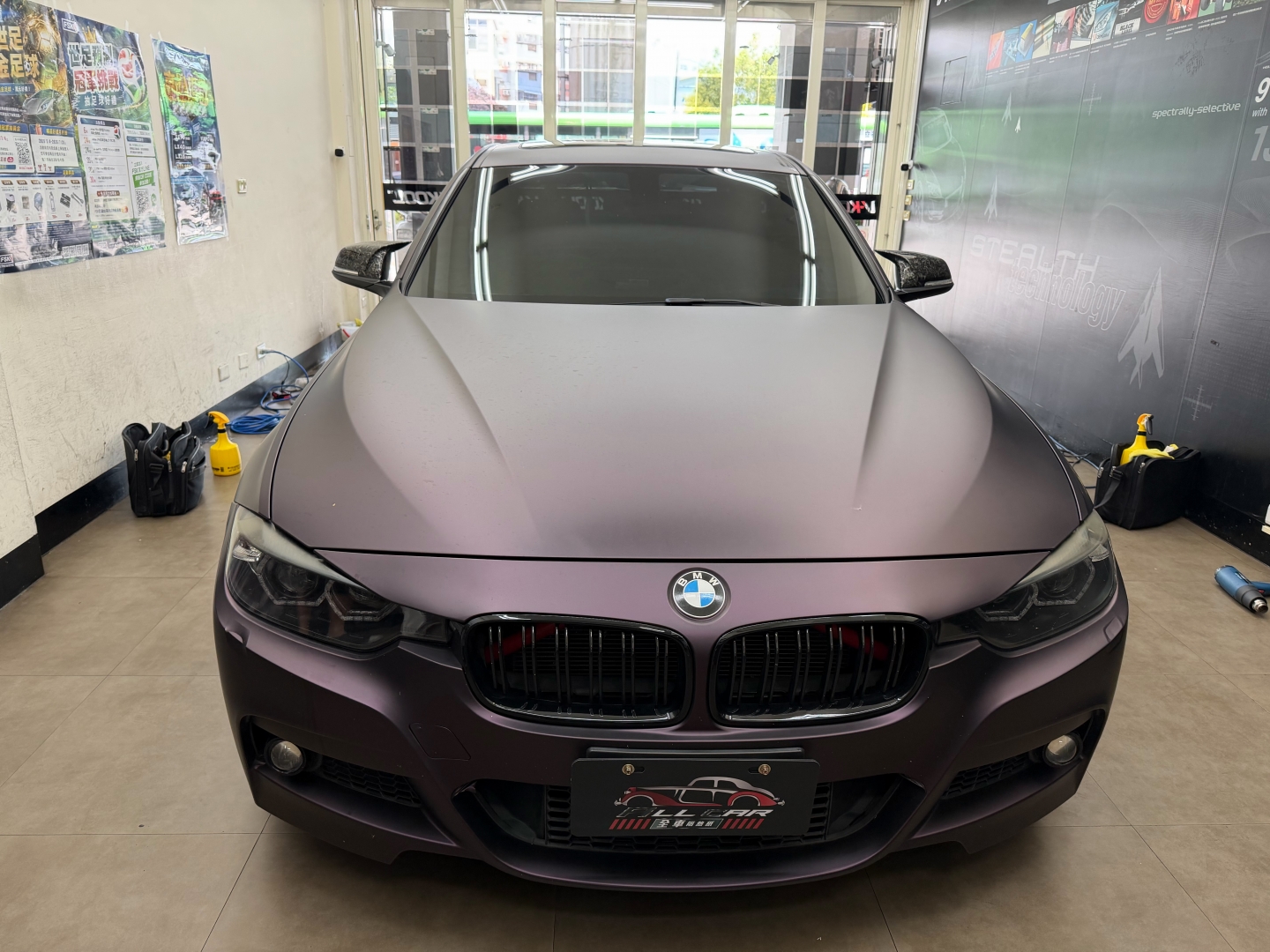 轎車